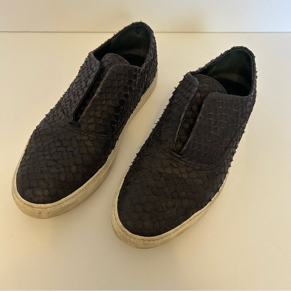 Vince Black Snakeskin Textured Slip-On Sneakers